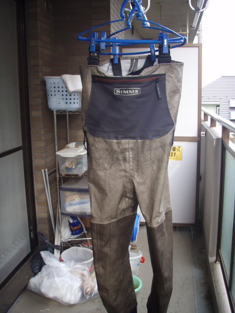 How to clean waders