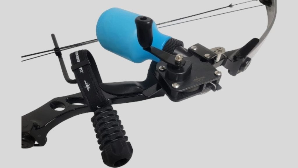 Southland Archery Supply Siege 55 lb 29'' Compound Bow Target 